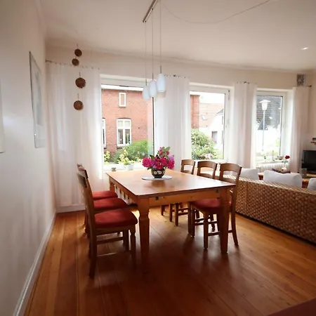 Haus Gezeiten * Meldorf